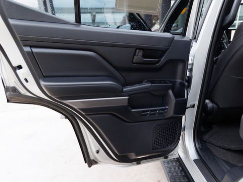 Used 2025 Toyota 4Runner Limited image 39