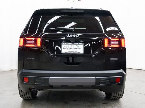 New 2026 Jeep Cherokee Overland image 5