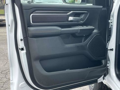 New 2026 RAM 1500 4x4 Crew Cab image 11
