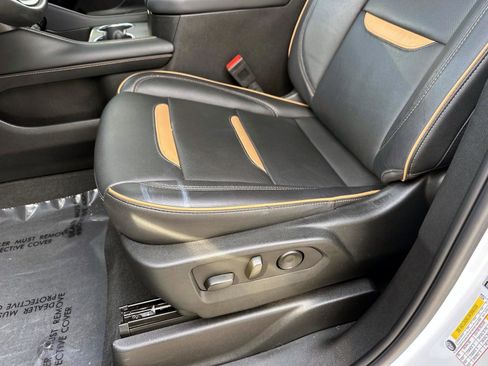 Used 2023 GMC Yukon AT4 w/ AT4 Premium Package image 21