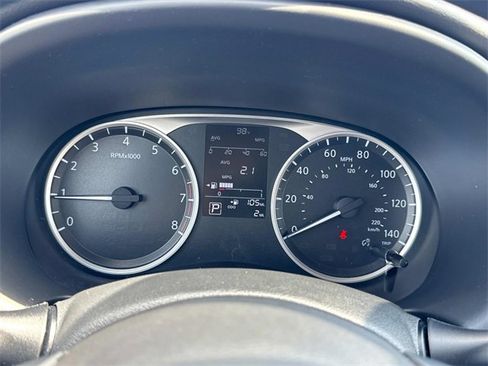New 2025 Nissan Kicks Play S image 31