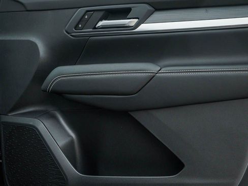 New 2026 GMC Terrain Elevation w/ Black Edition AWD/4WD image 9
