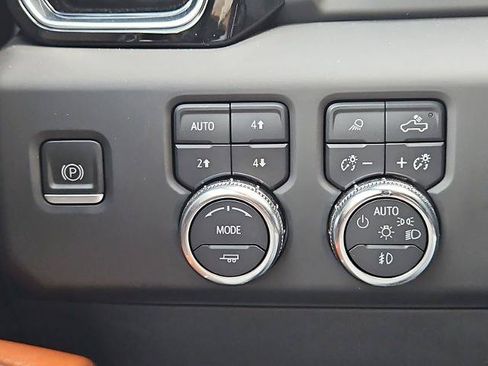 Certified 2023 GMC Sierra 1500 Denali Ultimate AWD/4WD image 17