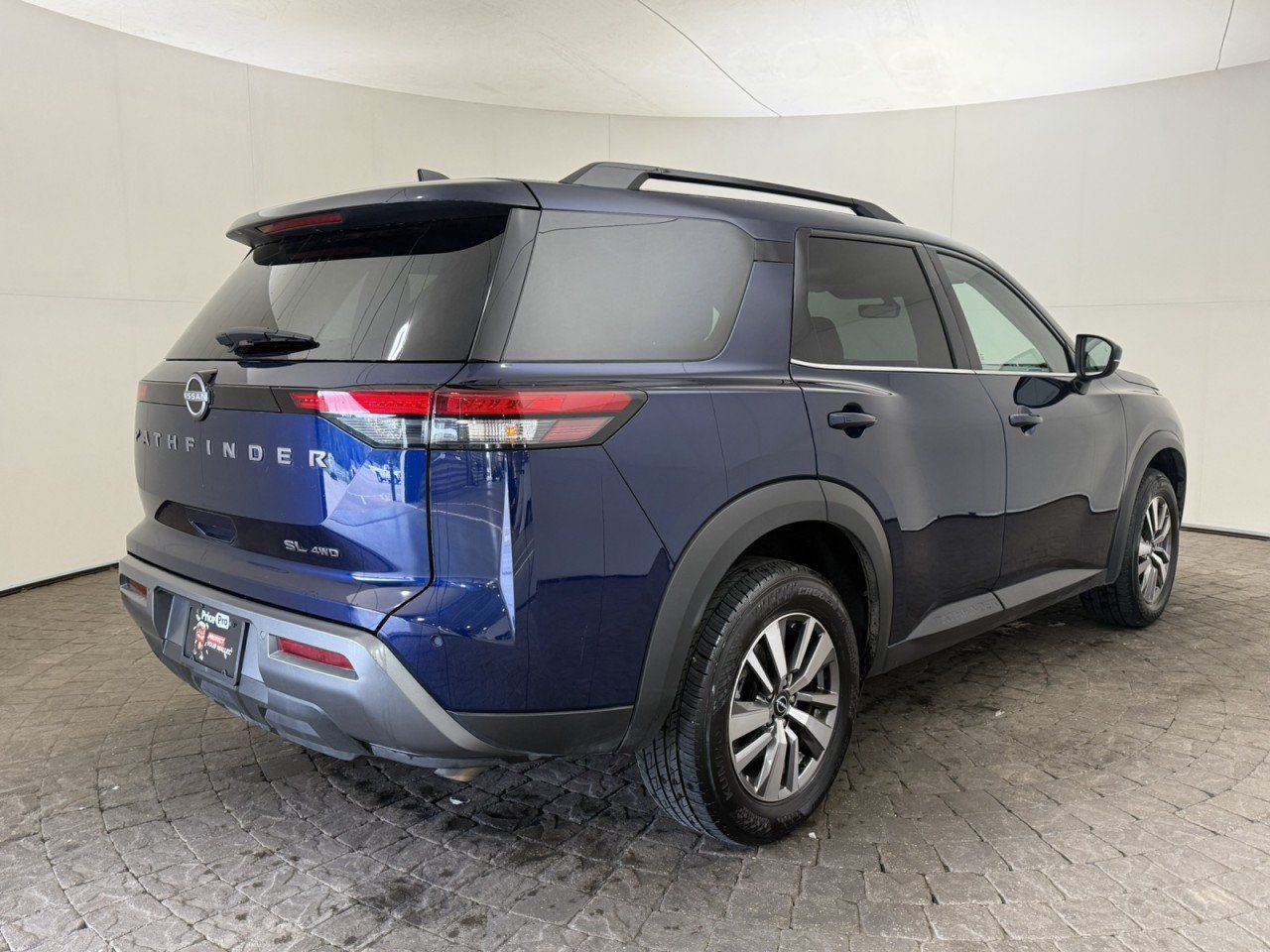 Used 2026 Nissan Pathfinder SL AWD/4WD image 9