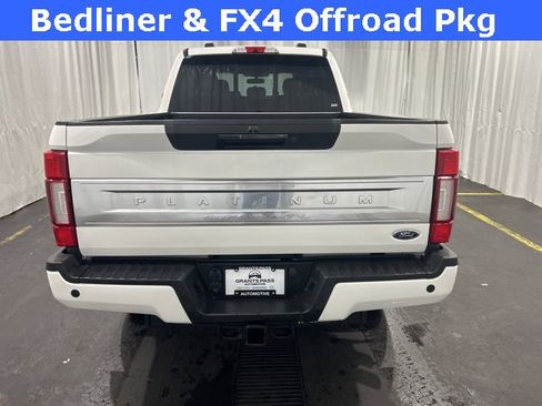 Used 2020 Ford F350 Platinum w/ FX4 Off-Road Package image 4