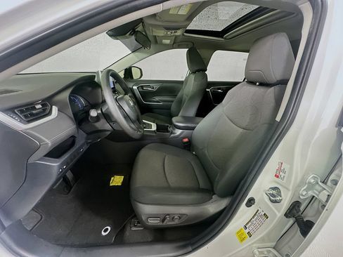 Used 2023 Toyota RAV4 XLE w/ Convenience Package AWD/4WD image 21