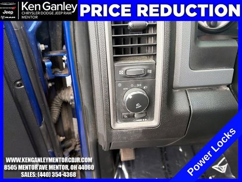 Used 2017 RAM 1500 Express w/ Express Value Package AWD/4WD image 12