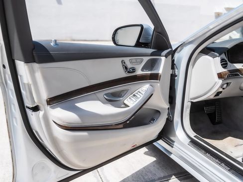 Used 2016 Mercedes-Benz S 550 Sedan image 12