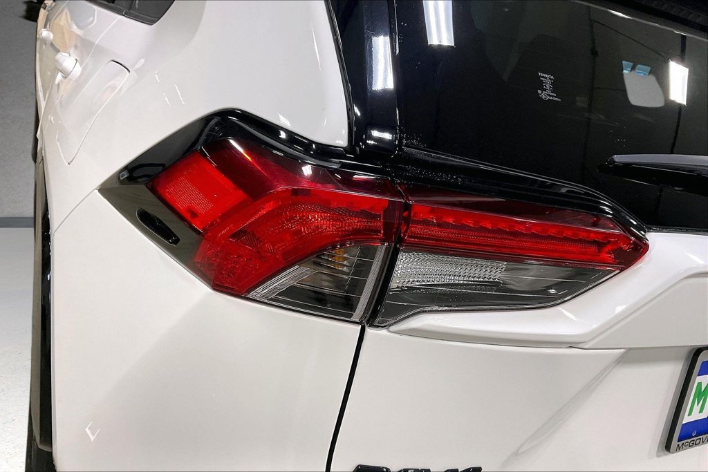 Used 2023 Toyota RAV4 SE w/ Weather & Moonroof Package AWD/4WD image 24