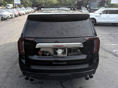 Used 2021 GMC Yukon XL Denali image 9