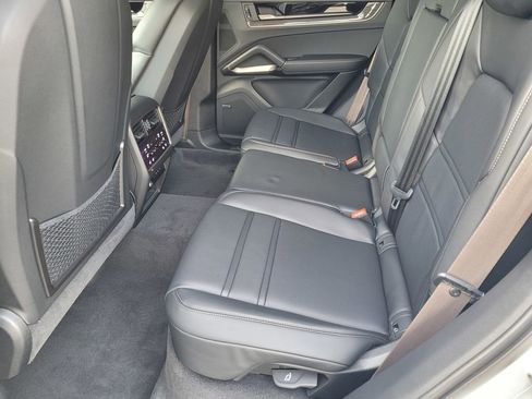 New 2025 Porsche Cayenne Turbo image 14