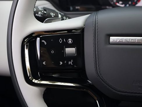 Used 2026 Land Rover Range Rover Velar S image 20