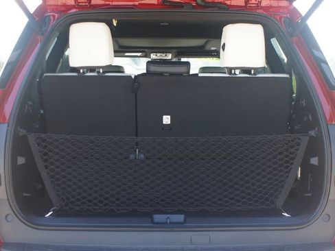 Used 2025 Toyota Sequoia Capstone AWD/4WD image 18