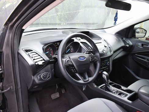 Used 2018 Ford Escape S image 14