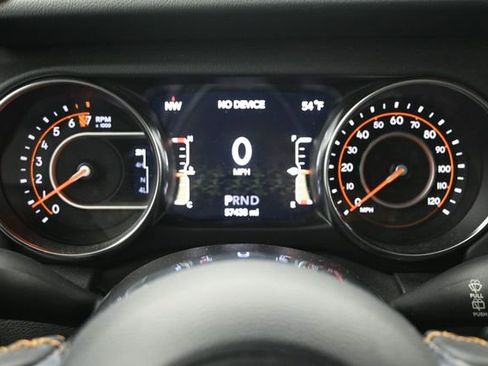 Used 2021 Jeep Wrangler Unlimited Sahara AWD/4WD image 13