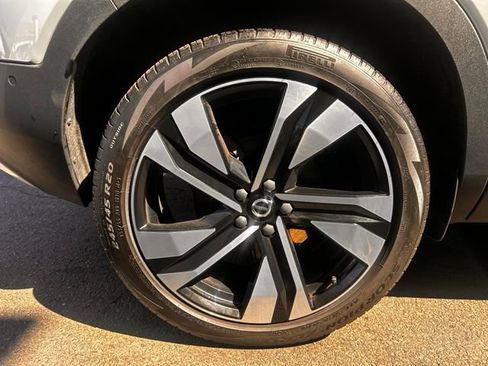 Used 2024 Volvo XC40 B5 Plus w/ Protection Package Premier AWD/4WD image 34