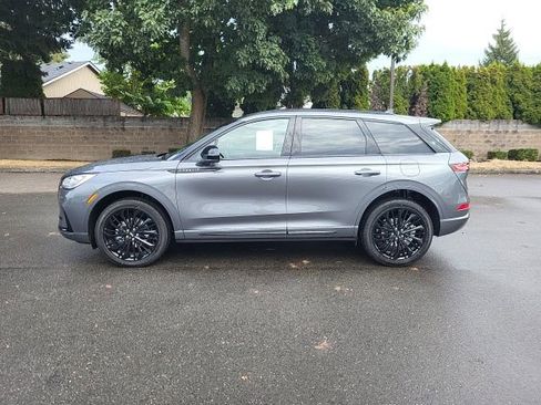New 2025 Lincoln Corsair Reserve w/ Jet Appearance Package image 2