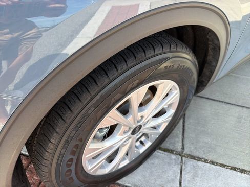 Used 2024 Ford Escape Active FWD image 11