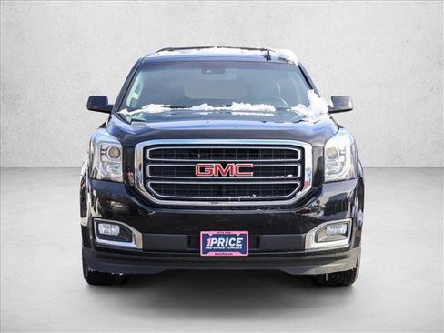Used 2018 GMC Yukon SLT image 2