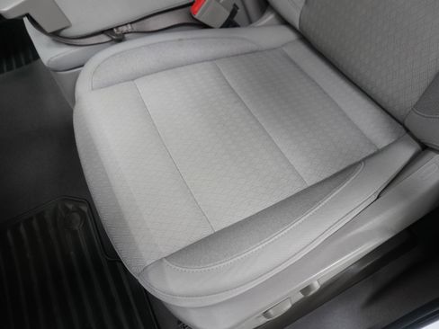 Used 2023 Chevrolet Silverado 1500 LT RWD image 11