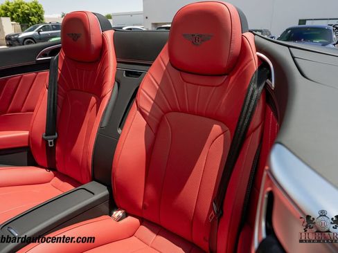 Used 2024 Bentley Continental GT V8 AWD/4WD image 27