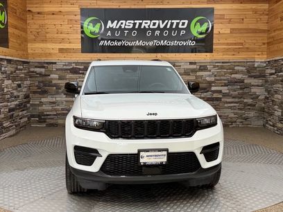 Used 2025 Jeep Grand Cherokee Altitude