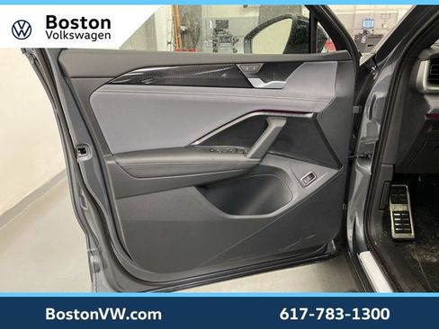 New 2026 Volkswagen Tiguan SE R-Line image 28