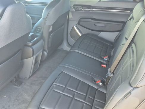 New 2026 Kia EV9 Land image 13