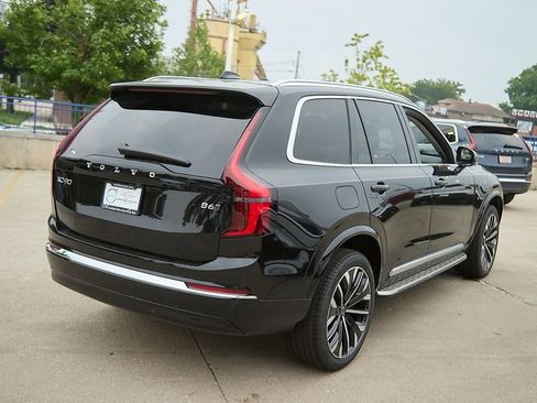 New 2025 Volvo XC90 B6 Ultra w/ Protection Package image 9