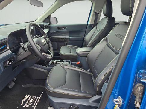 Used 2025 Ford Maverick Lobo AWD/4WD image 27