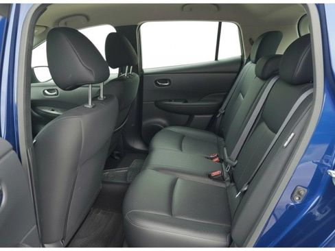 Used 2023 Nissan Leaf S FWD image 5