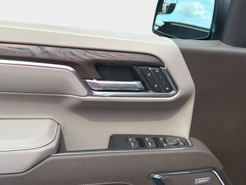New 2026 GMC Sierra 1500 SLT AWD/4WD image 15