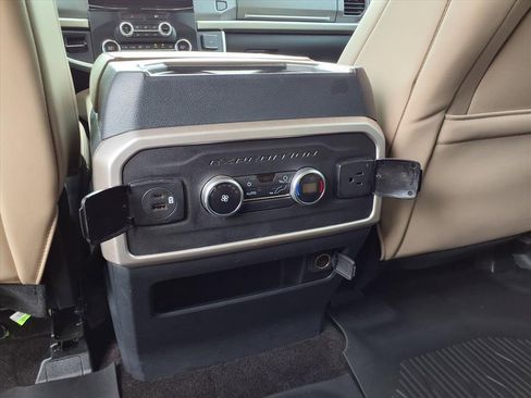 Certified 2022 Ford Expedition XLT image 16