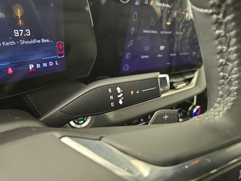 Certified 2025 Chevrolet Equinox LT w/ Safety and Technology Package image 23