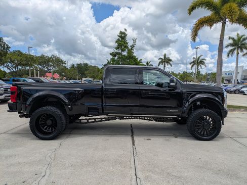 Used 2025 Ford F450 Platinum AWD/4WD image 4