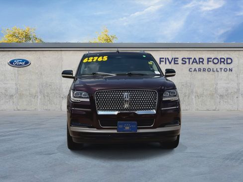 Used 2024 Lincoln Navigator Premiere AWD/4WD image 3