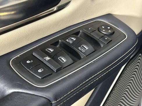 Used 2019 RAM 1500 Limited AWD/4WD image 38