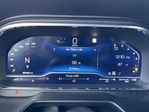 Used 2022 Chevrolet Suburban Z71 image 21