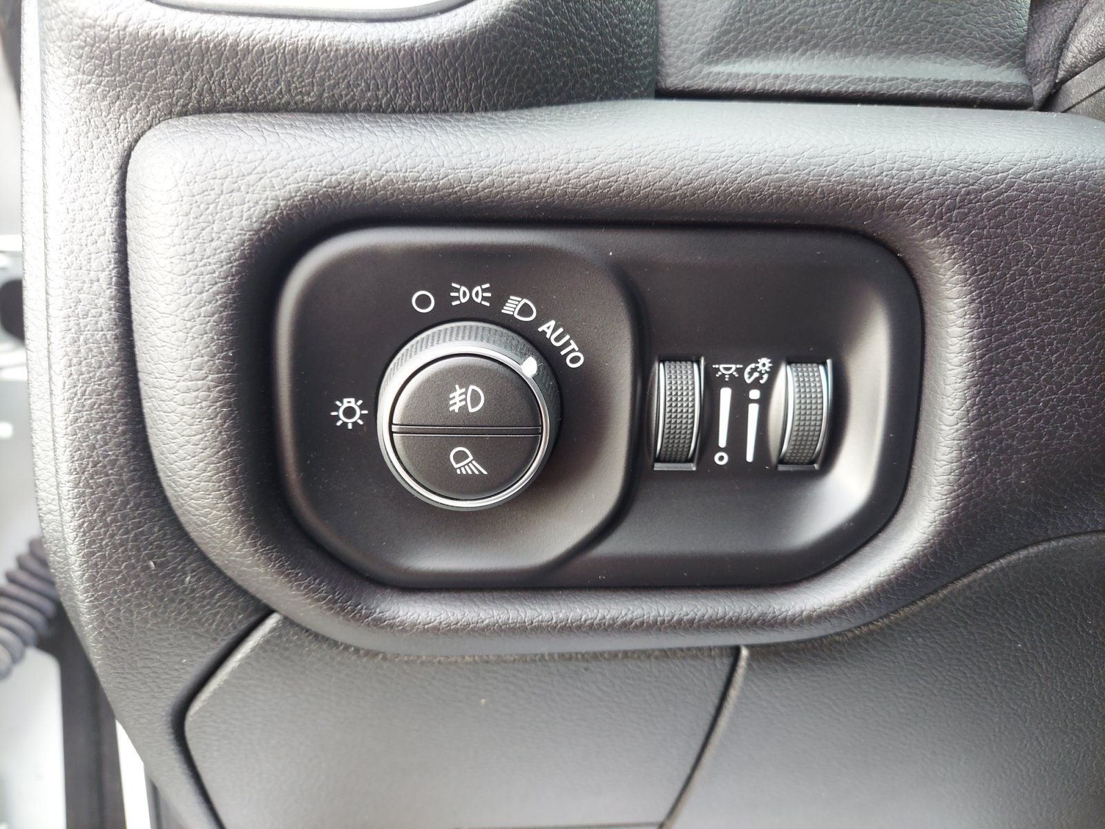 Used 2022 RAM 2500 Laramie AWD/4WD image 29