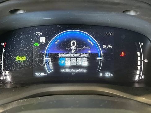 Used 2025 Toyota Camry SE FWD image 28