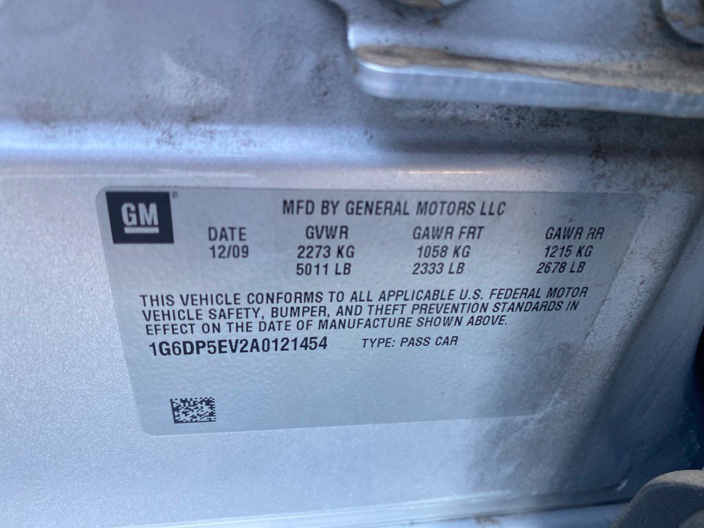 Used 2010 Cadillac CTS Premium RWD image 34