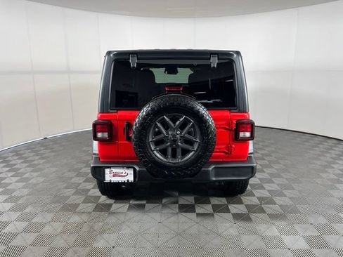 Used 2026 Jeep Wrangler Unlimited Sport AWD/4WD image 6