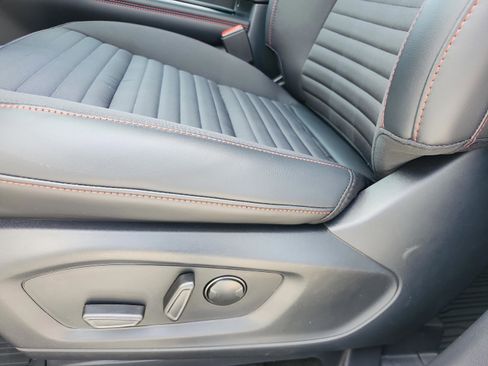 New 2026 Ford Explorer ST-Line w/ ST-Line Street Pack image 14