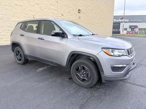 Used 2018 Jeep Compass Sport w/ Cold Weather Group AWD/4WD image 7