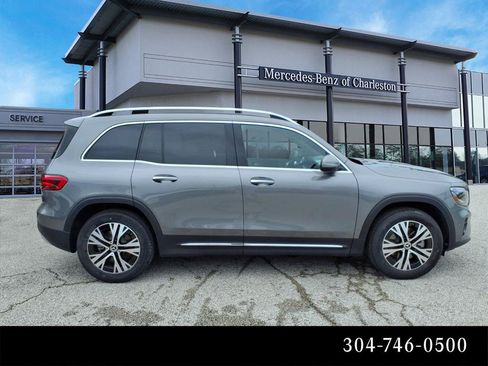Used 2026 Mercedes-Benz GLB 250 4MATIC image 2
