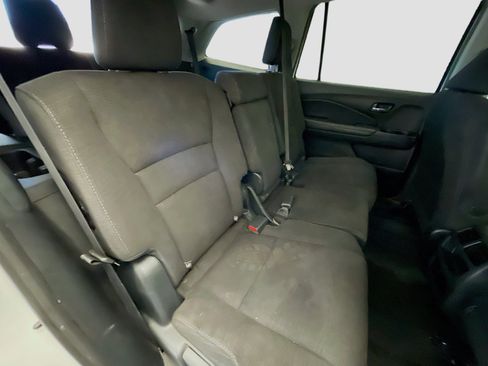 Used 2017 Honda Pilot LX image 16