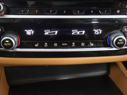 Used 2023 BMW M550i xDrive w/ Shadowloine Package image 48