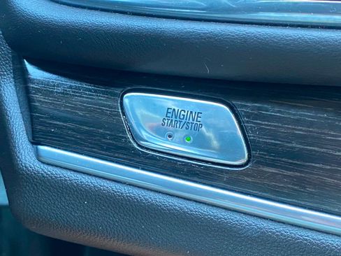 Used 2020 Buick Enclave Avenir w/ Avenir Technology Package AWD/4WD image 24