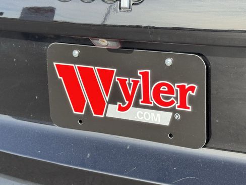 Used 2020 Jeep Cherokee Latitude Plus w/ Cold Weather Group image 43