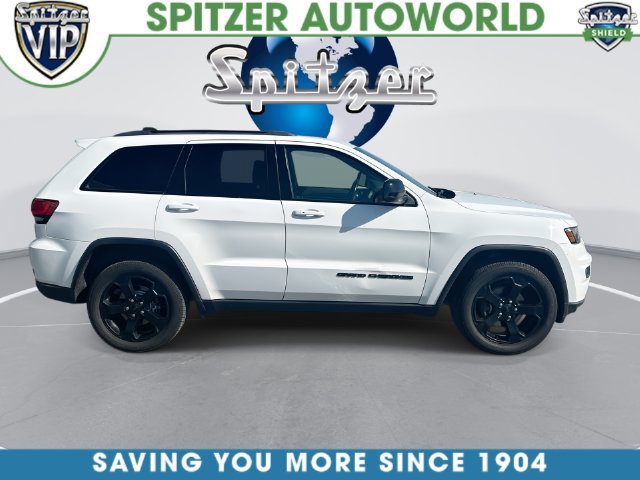 Used 2020 Jeep Grand Cherokee Laredo AWD/4WD image 11